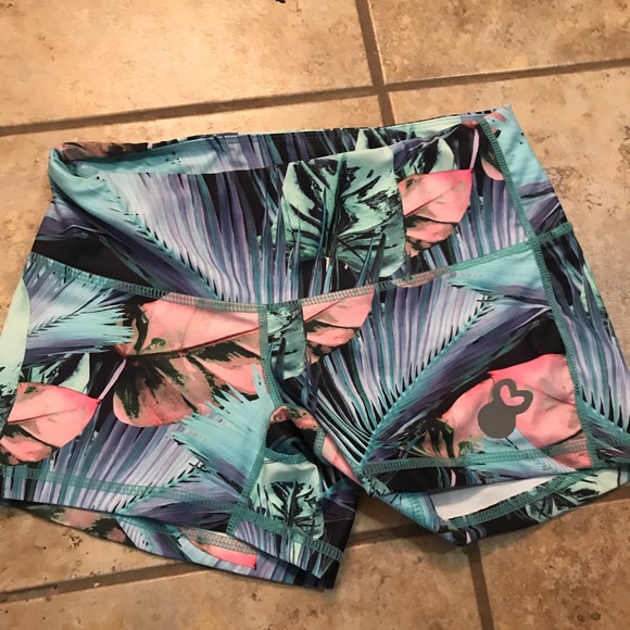 Fleo Pants - Bundle of workout shorts!